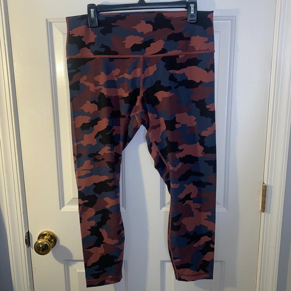 lululemon athletica Pants - Lululemon - Wunder Under High-Rise Tight 25" Full-On Luxtreme Camo Smoky Red